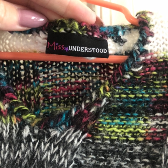 GIRLS - KNIT TUNIC - SIZE 6X - Picture 3 of 3